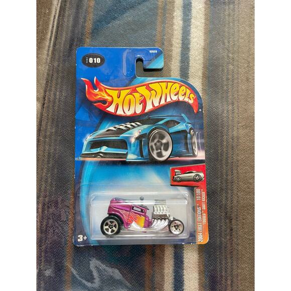 Vintage Hot Wheels racecar - Picture 1 of 3
